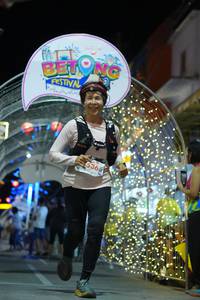 BIB: 536
                            <button type="button" onclick="openModal(21830362)" class="btn btn-primary btn-sm float-right btn-popup" data-toggle="modal" data-target=".modal-high-quality">
                        <i class="fas fa-shopping-cart"></i> Add to Cart
                    </button>
                                            <button type="button" onclick="isThisMe(21830362, true)" class="btn btn-success btn-sm float-right btn-popup btn-isme hidden" data-toggle="tooltip" data-placement="bottom" title="นี่คือรูปของคุณใช่ไหม คลิกที่นี่เพื่อเอาเข้าอัลบั้ม">
                        <i class="fas fa-plus"></i> Add to album
                    </button>
                    <button type="button" onclick="isThisMe(21830362, false)" class="btn btn-warning btn-sm float-right btn-popup btn-isnotme hidden">
                        <i class="fas fa-ban"></i> Remove from album
                    </button>